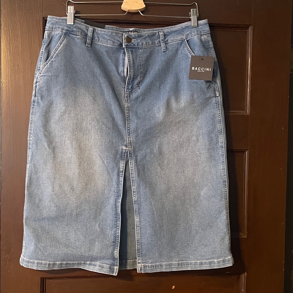 NWT Baccini Women's Classic Denim Stretch Jean Skirt